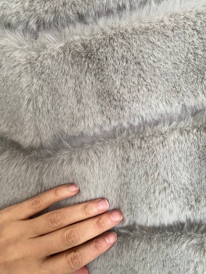 Gri Kürklü Kadın Yelek - Görsel 4