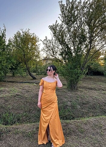 Sarı abiye elbise