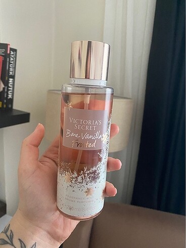 victoria secret bare vanilla frosted