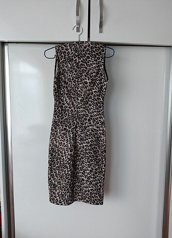 Bershka Leopar desenli elbise