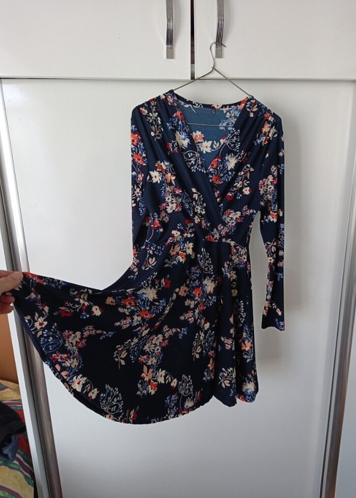 Degaje yaka elbise - Görsel 2