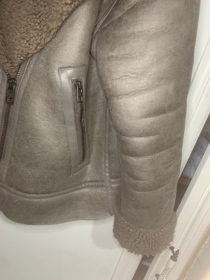 Gri Deri Kadın Ceket Kürklü Yakalı - Görsel 4
