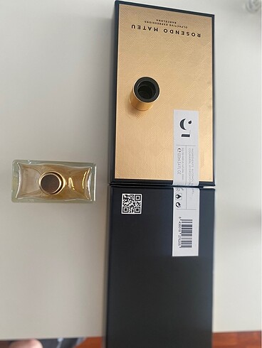Diğer Rosendo Mateu No.5 Floral Amber Sensual Musk