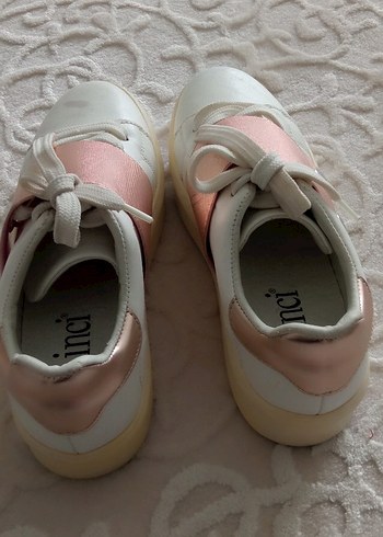 Beyaz Kadın Dolgu Topuklu Spor Ayakkabı - Görsel 9