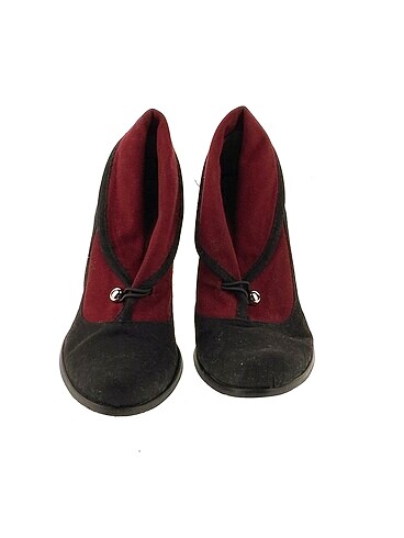35 Beden Vintage Love Bot %70 İndirimli.