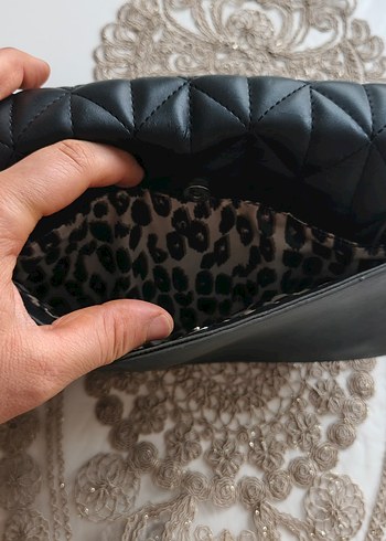 Nine West Zincir Detaylı Siyah Deri Kadın Çanta - Görsel 5