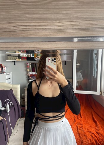 Trendyol & Milla Siyah Halter Yaka Crop Top