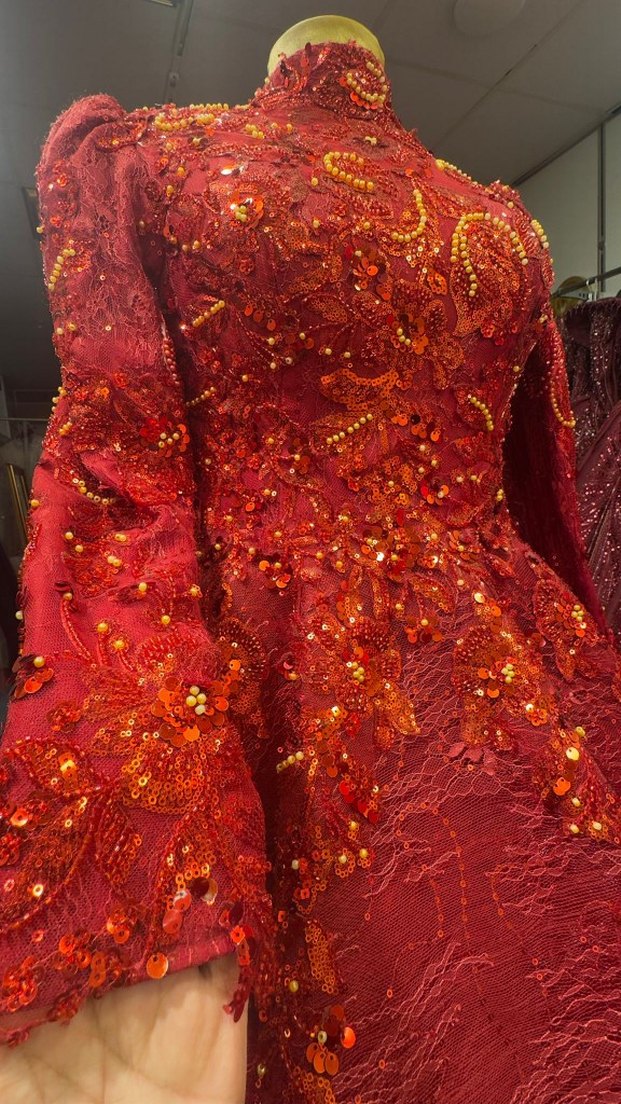 Uzun Kollu Klasik Kırmızı kına giriş kıyafeti - Görsel 3