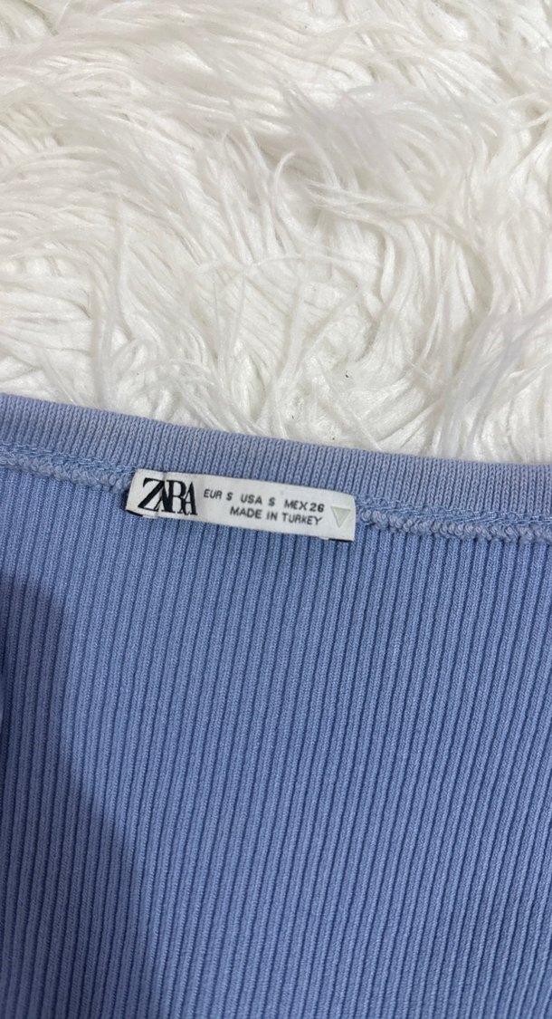 Zara Mavi Düğmeli Kısa Crop Top - Görsel 3