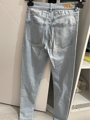 36 Beden Pull bear pantolon