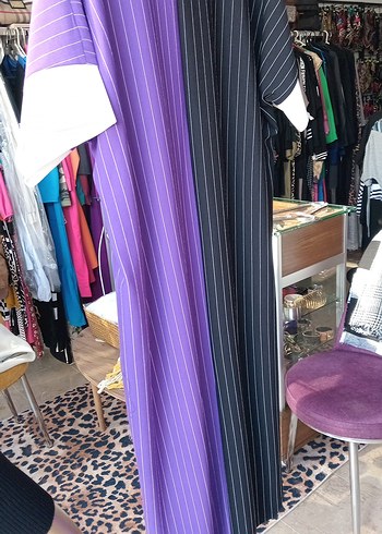 Renkli V Yaka Midi Elbisesi - Görsel 6