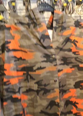 Kapüşonlu, Kemerli Kamuflaj Desenli Yağmurluk - Görsel 3