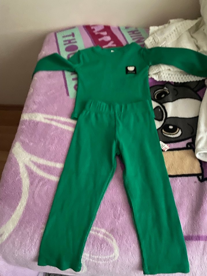 Yeşil Çocuk takım  2 adet  1.2.3 yaş ıcın - Görsel 2