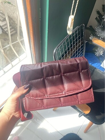 Zara Bordo kol çantası