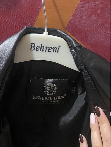 l Beden siyah Renk Deri ceket