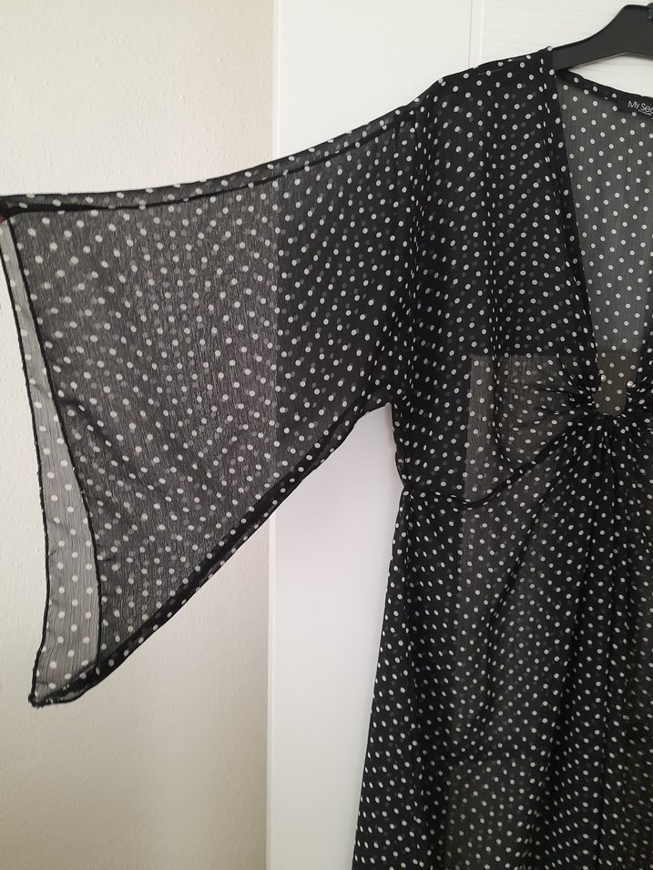 Uzun Siyah Puantiyeli Plaj Elbisesi - Görsel 2