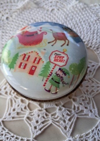 Vintage Noel Baskılı Teneke Kutu - Görsel 2