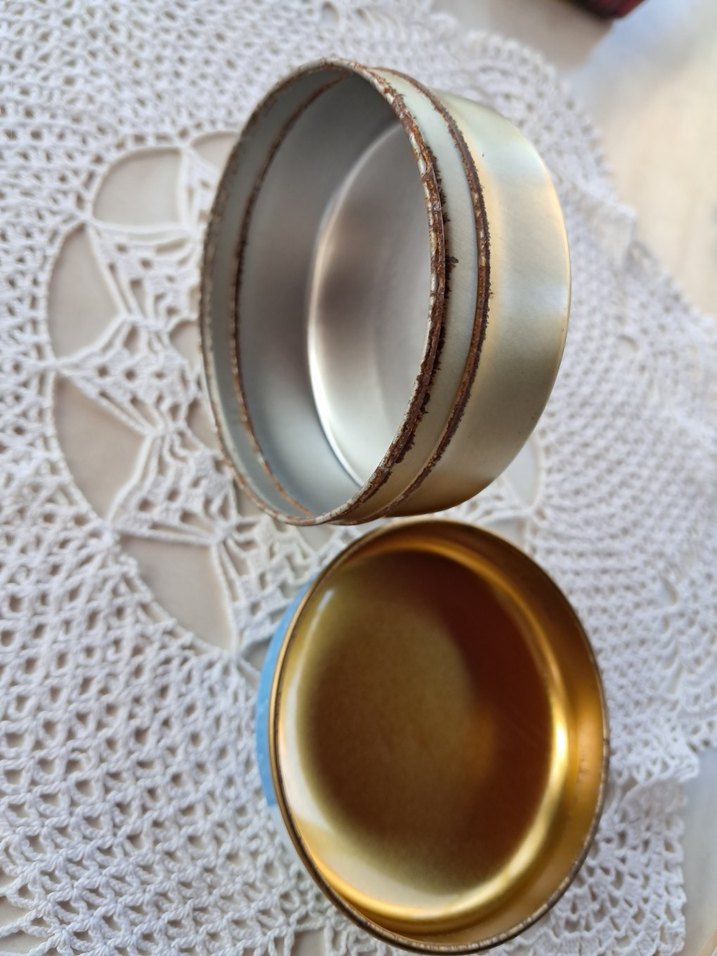 Vintage Noel Baskılı Teneke Kutu - Görsel 5