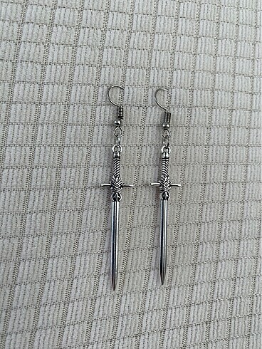 Killstar Kılıç Küpe
