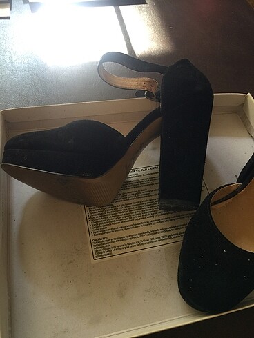 Nine West Süet dolgu topuk ayakkabı