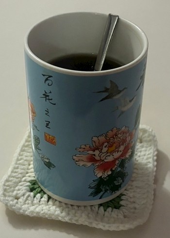 Pastel Pembe Çiçek Desenli El Örgüsü Bardak Altlığı - Görsel 3