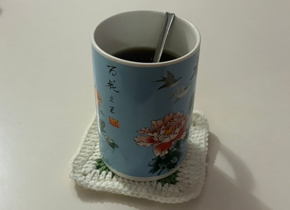 Pastel Pembe Çiçek Desenli El Örgüsü Bardak Altlığı - Görsel 3