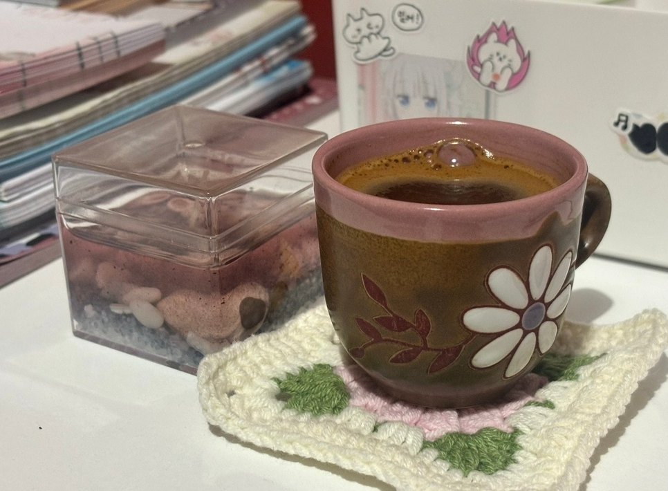 Pastel Pembe Çiçek Desenli El Örgüsü Bardak Altlığı - Görsel 2