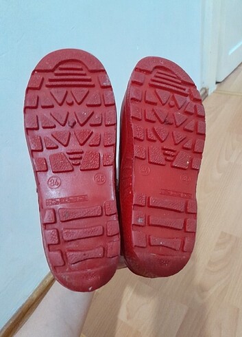 Kirmixi yagmur cizmesi - Görsel 5