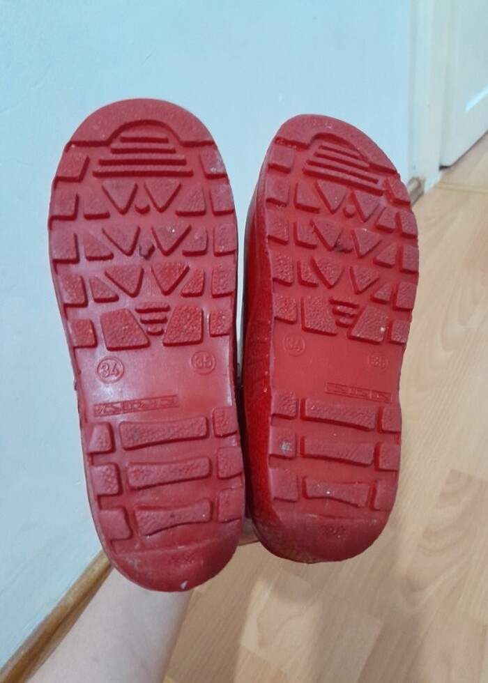 Kirmixi yagmur cizmesi - Görsel 5