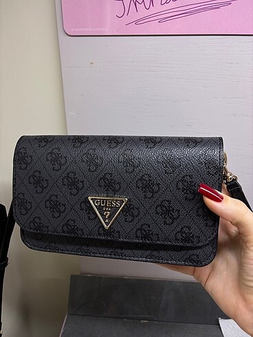 Guess Guess Askılı Kadın Çantası