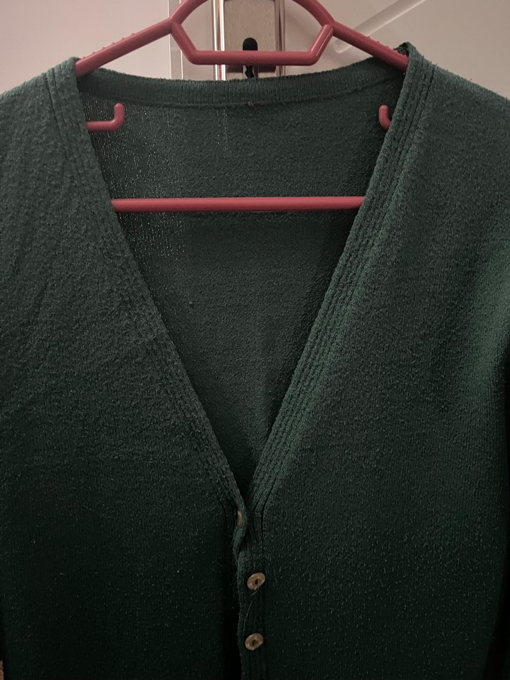 Düğmeli Koyu Yeşil Kadın Hırka - Görsel 2