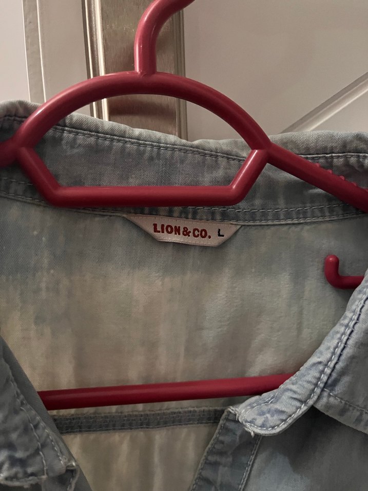 Düğmeli Uzun Kollu Denim Gömlek - Görsel 2