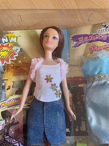 Beden Renk Barbie bebek