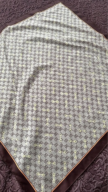 Gucci Desen İpek Eşarp
