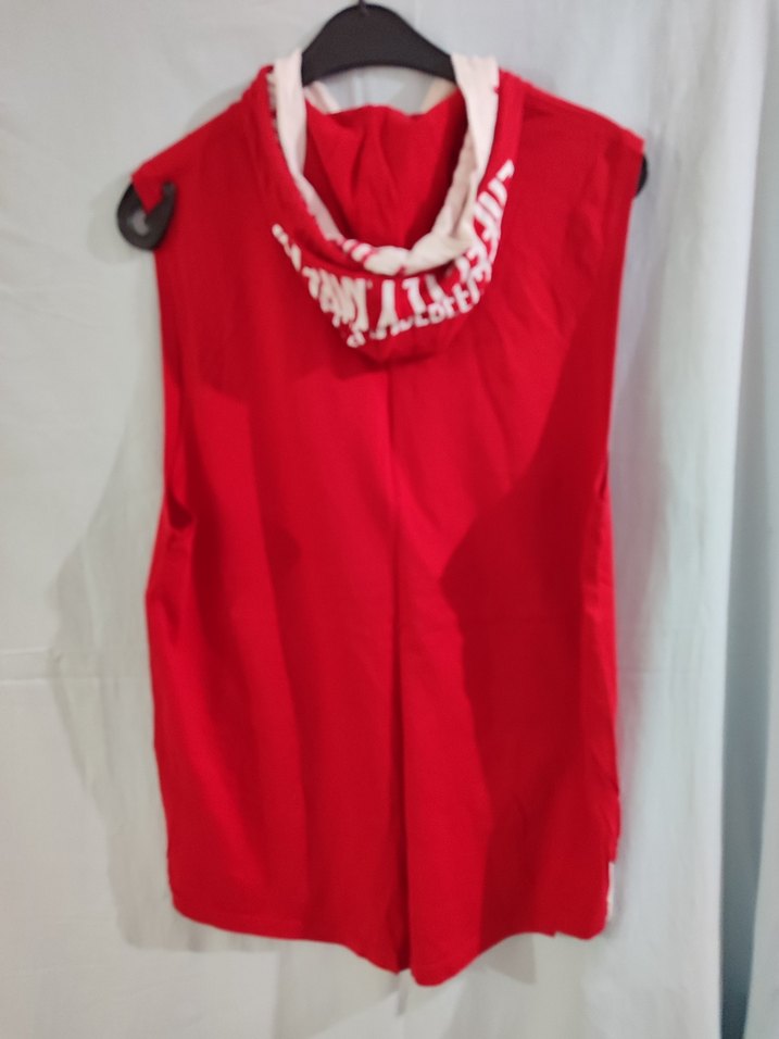 Kolsuz Kapüşonlu Kırmızı tshirt - Görsel 3