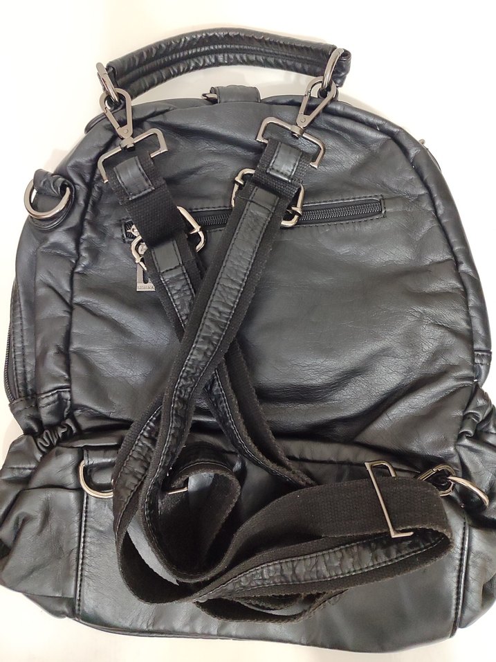 Kadın Siyah Deri Sırt Çantası - Görsel 2