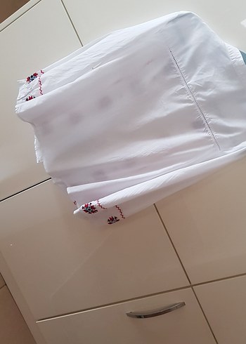 Diğer Nakışlı Beyaz Yakalı Uzun Kollu Kadın Gömlek
