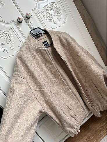 l Beden Zara krem bomber ceket