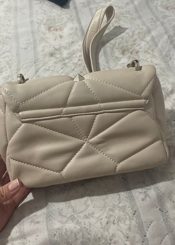 Krem Zincir Detaylı Deri Kadın Çanta - Görsel 5