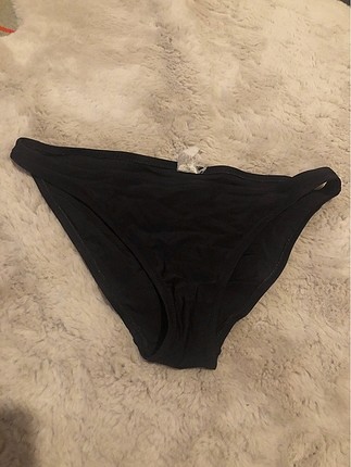 Dagi siyah bikini altı