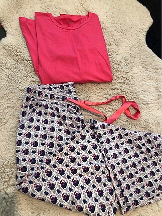 Pijama takımı