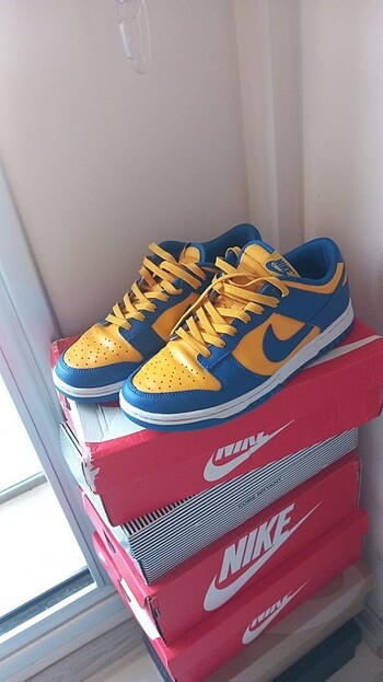 Nike dunk ucla