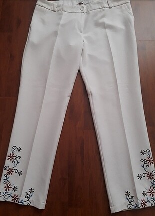 Mango Beyaz kumaş pantolon 