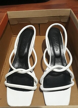 37 Beden beyaz Renk Beyaz sandalet topuklu ayakkabı 
