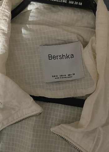 Bershka Beyaz Rüzgarlık - Görsel 2