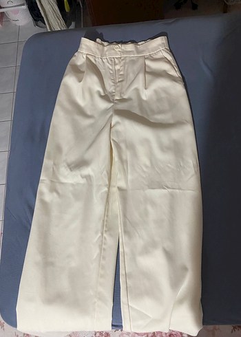 Stradivarius bol paça pantolon krem - Görsel 2