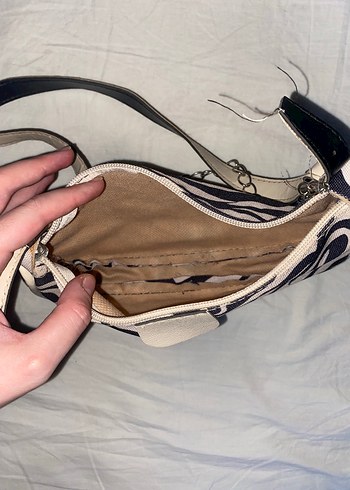 Zebra Desenli Zincir Detaylı Kadın Çanta - Görsel 2