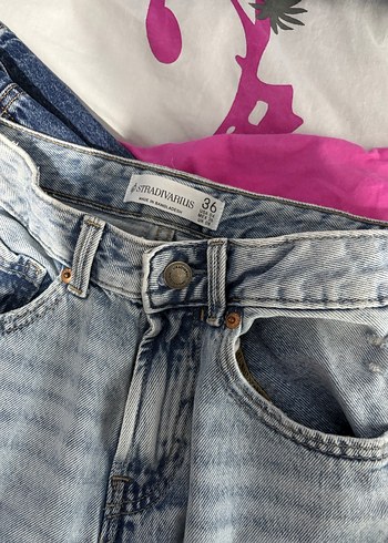 Stradivarius D92 Geniş Paça Mavi Denim Jean - Görsel 3