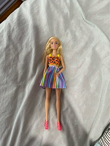 barbie bebek
