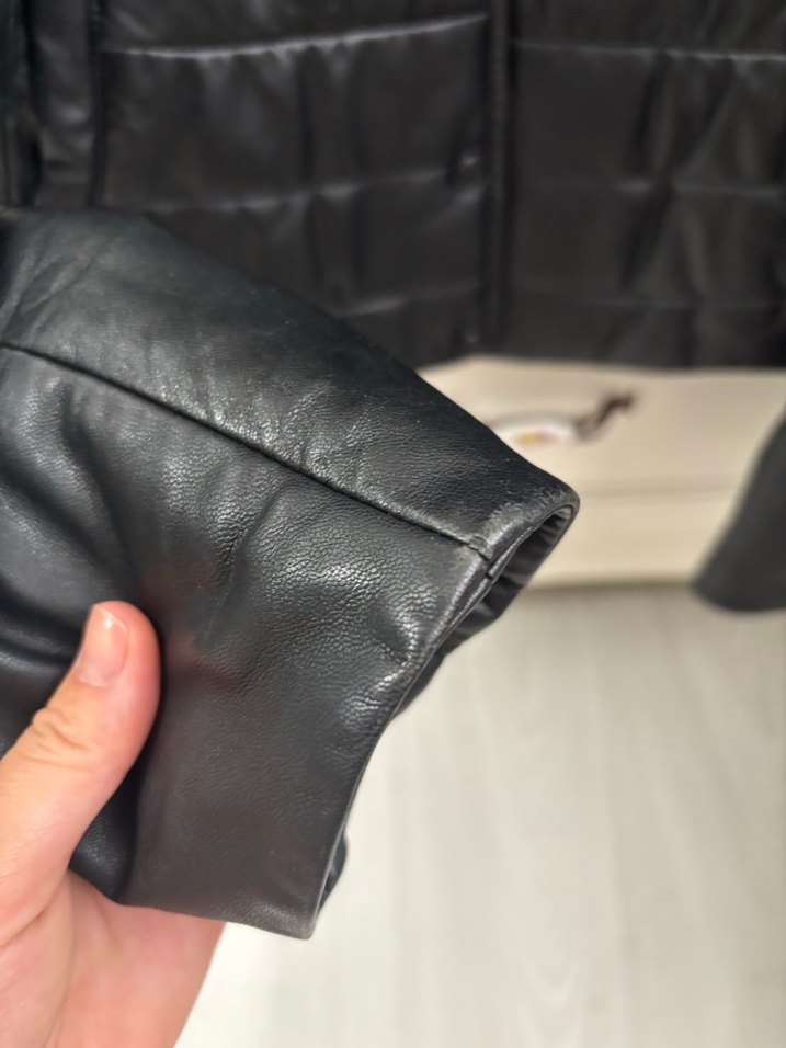 Kürk Detaylı Siyah Deri Ceket - Görsel 3